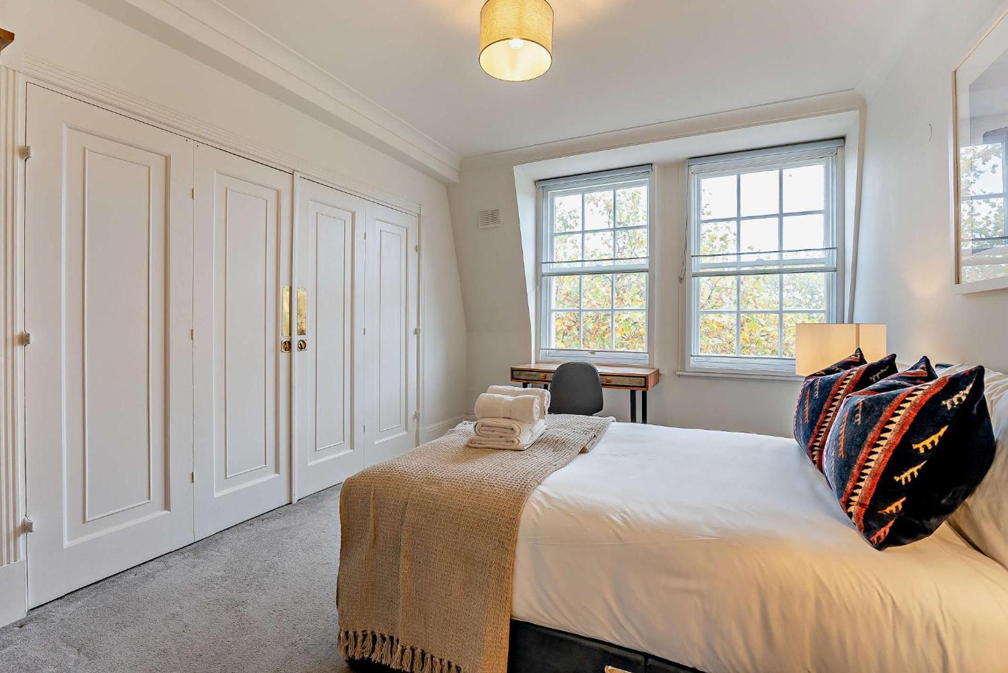 Strathmore Court Apartments Лондон Екстериор снимка