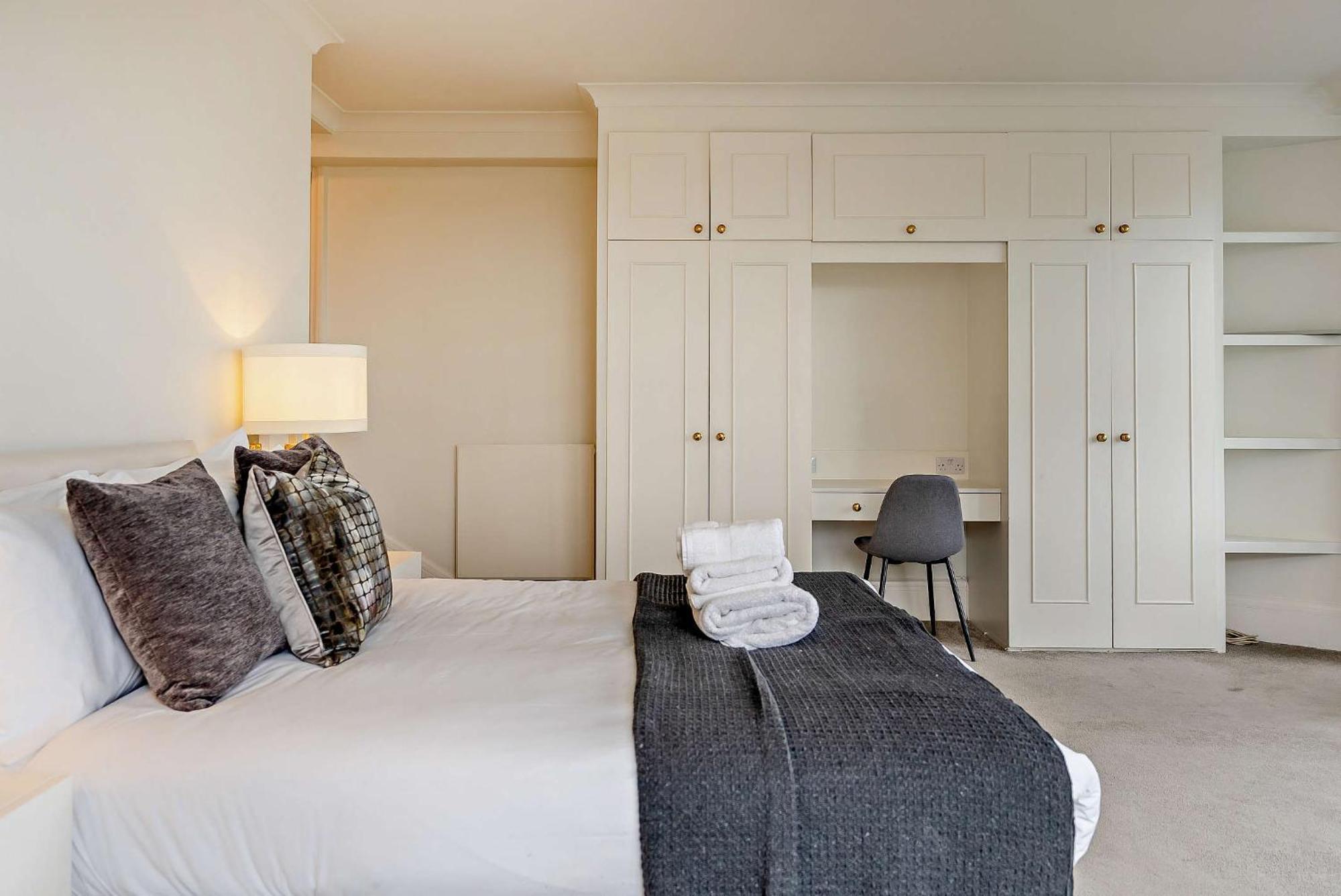 Strathmore Court Apartments Лондон Екстериор снимка