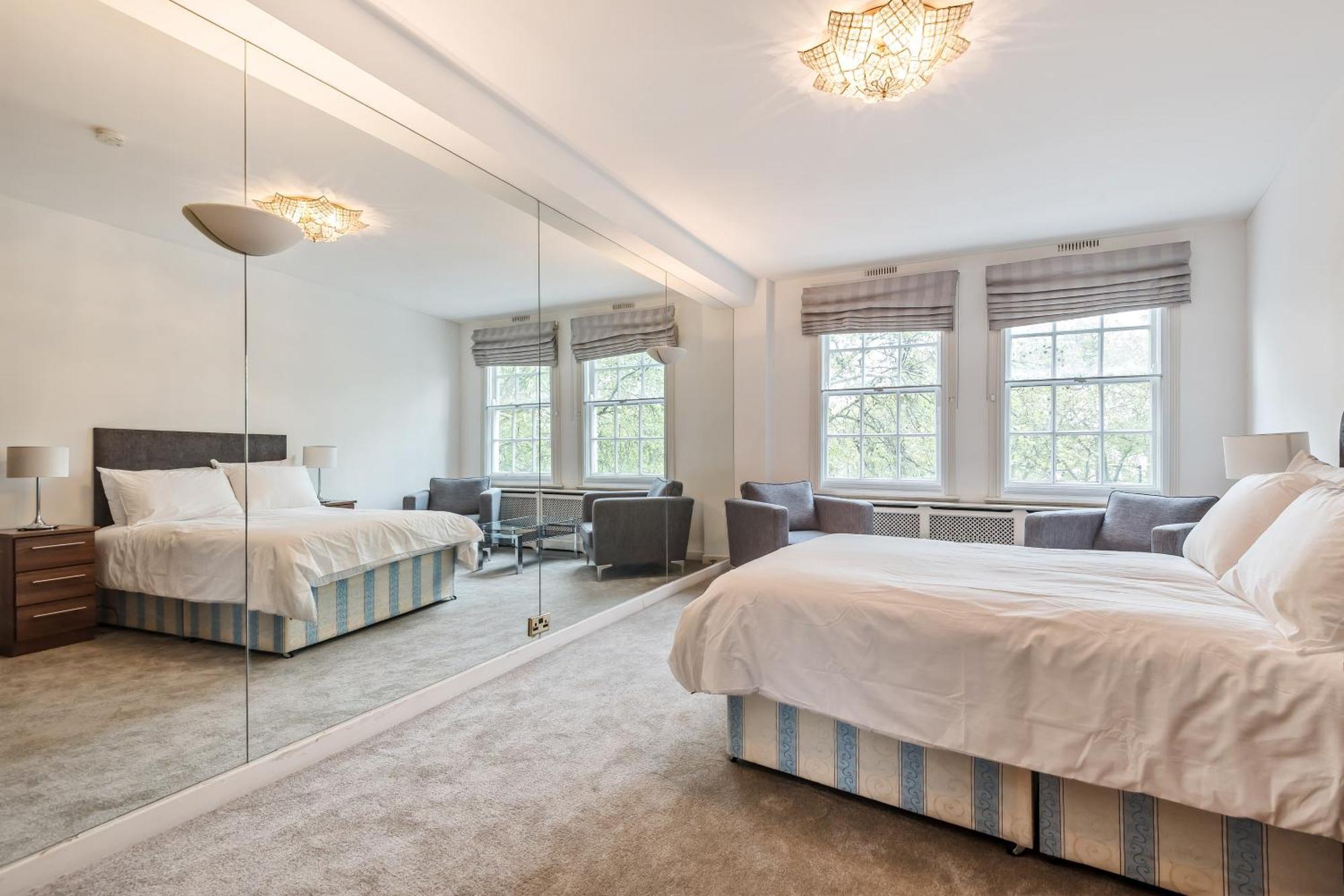 Strathmore Court Apartments Лондон Екстериор снимка