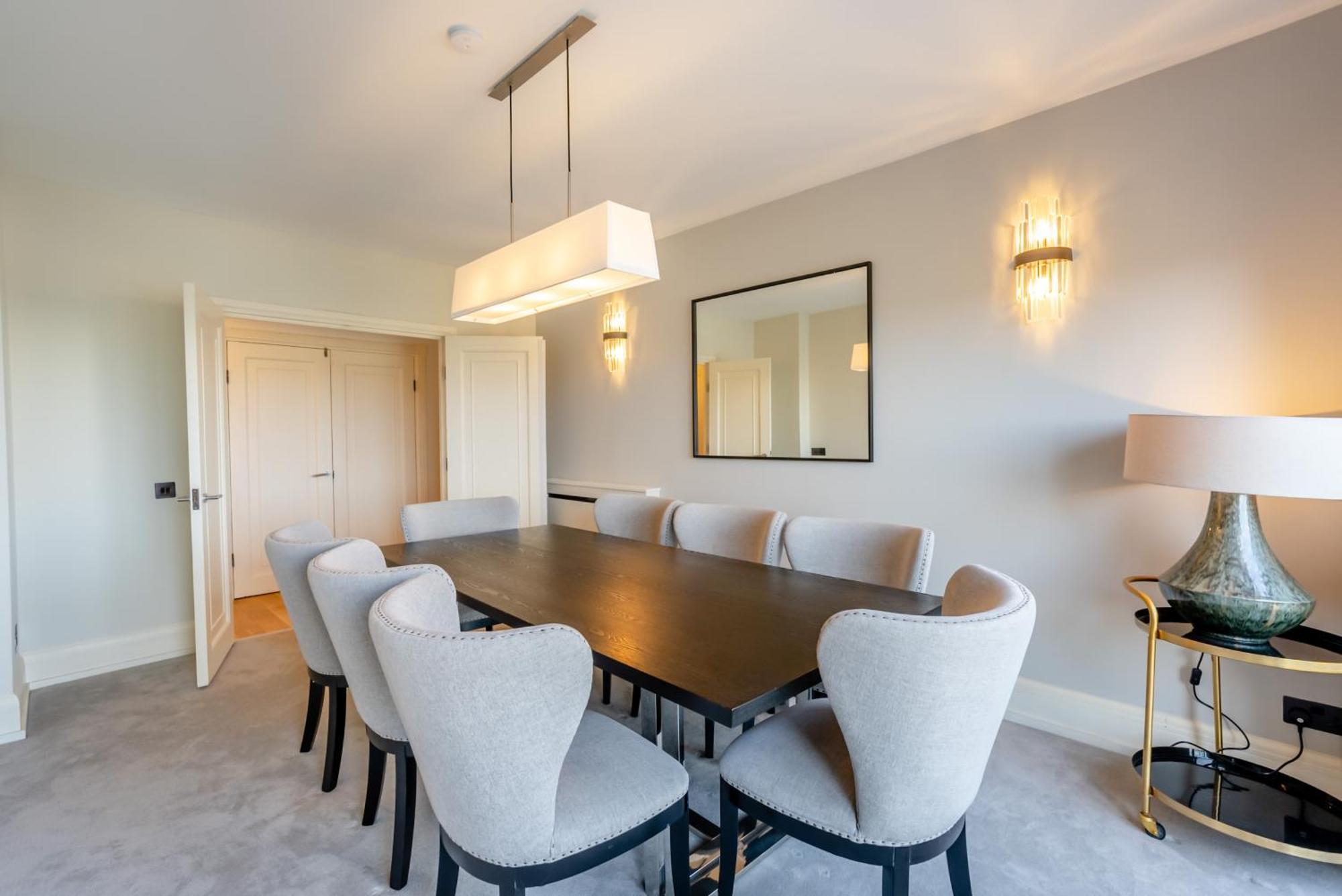 Strathmore Court Apartments Лондон Екстериор снимка