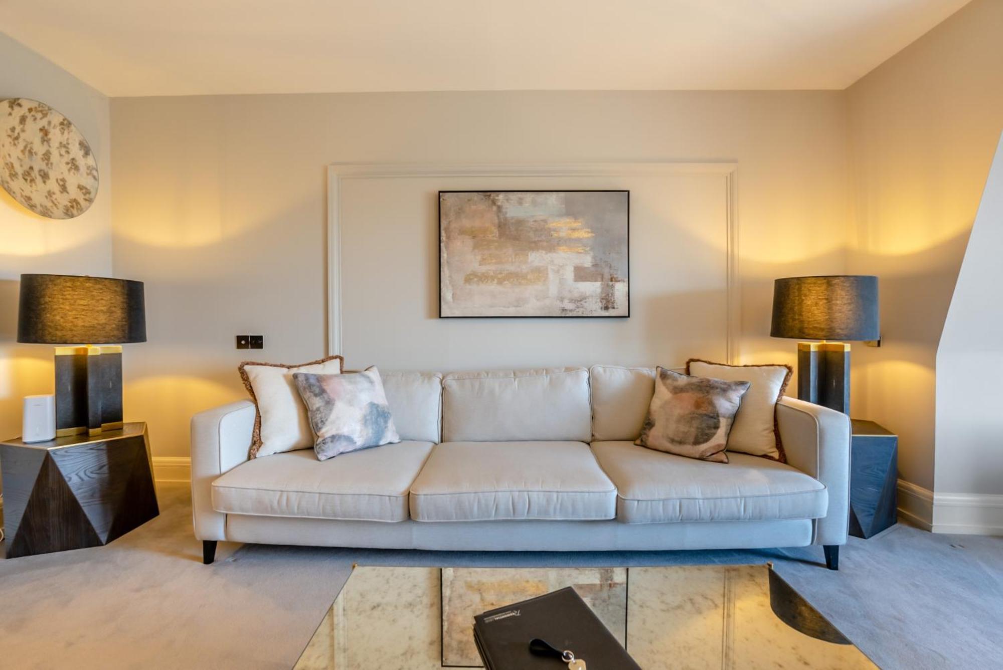Strathmore Court Apartments Лондон Екстериор снимка