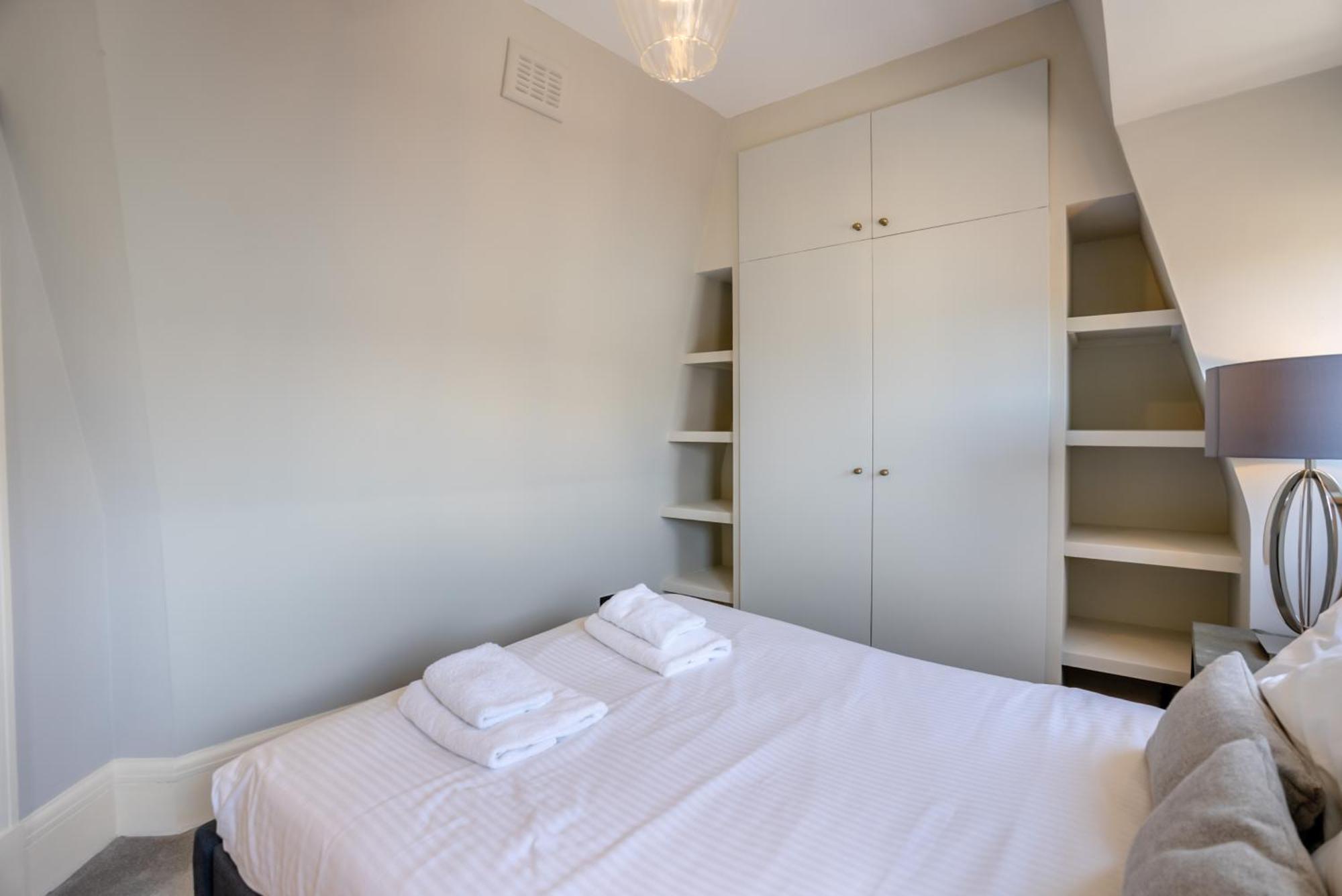Strathmore Court Apartments Лондон Екстериор снимка